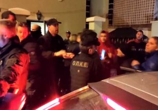 Καστοριά: Η στιγμή που βγάζουν «σηκωτό» τον ιδιοκτήτη ξενοδοχείου λόγω κατάσχεσης