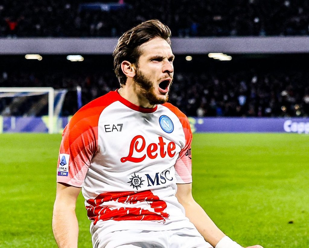 Νάπολι – Κρεμονέζε 3-0: «Αγγίζουν» το πρωτάθλημα οι παρτενοπέι