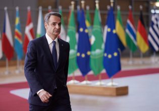 Φράχτης (Έβρου) και πληθωρισμός: «Δύσκολες» διεκδικήσεις από Μητσοτάκη στις Βρυξέλλες