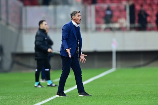 Εκπλήξεις από τον Μίτσελ στην αποστολή του Ολυμπιακού