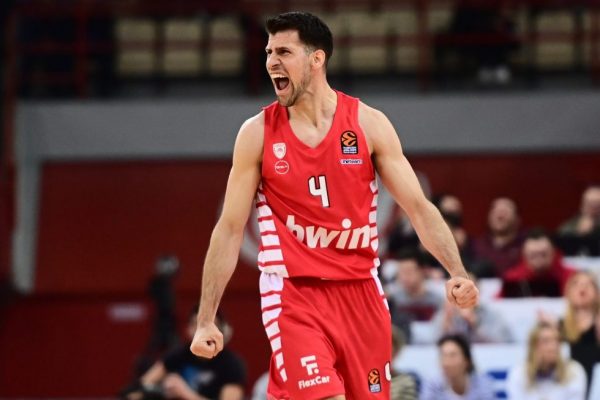 Ολυμπιακός – Αναντολού Εφές 76-70: Θρύλος – παλικάρι «έπνιξε» και την Εφές