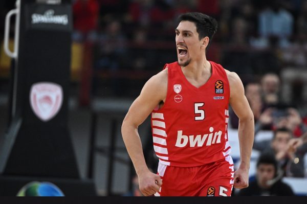 Δεν το… κουνάει από την κορυφή ο Ολυμπιακός – Η βαθμολογία της Euroleague