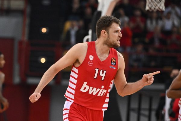 Σάσα Βεζένκοφ: Ο παίκτης για όλες τις δουλειές