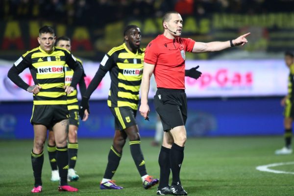 Οι αετομάτηδες του Μπένετ – Δηλαδή τι άλλο έπρεπε να γίνει απόψε στο «Βικελίδης» (vids)