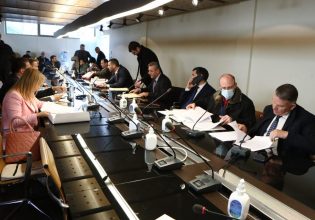 «Τύλιξαν» ξανά την ΑΕΚ σε μία κόλλα χαρτί