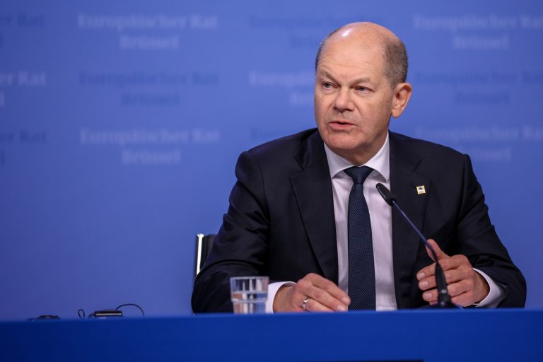 Όλαφ Σολτς: Ο Γερμανός καγκελάριος δηλώνει ευγνώμων για τη βοήθεια της Ελλάδας στην σεισμόπληκτη Τουρκία