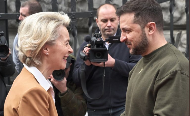 Βολοντίμιρ Ζελένσκι: Η Ουκρανία «αξίζει να ξεκινήσει φέτος» να συζητά την ένταξή της στην ΕΕ