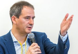 Αυστρία: Διευθυντής ιστότοπου ερευνητικής δημοσιογραφίας εγκατέλειψε τη Βιέννη έπειτα από ρωσικές απειλές