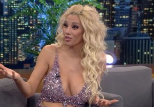 Σάσα Μπάστα: Σέξι κι όποιος αντέξει η εμφάνισή της στον Γρηγόρη Αρναούτογλου