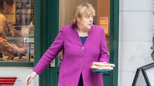 Άνγκελα Μέρκελ: Τα ψώνια της σε φούρνο γνωστής σεφ στο Βερολίνο