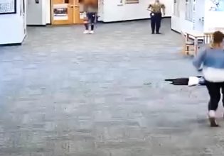 ΗΠΑ: Μαθητής χτύπησε μέχρι αναισθησίας καθηγήτρια επειδή… του πήρε το ηλεκτρονικό του παιχνίδι – [Σκληρές εικόνες]