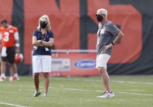 Νέα εποχή για τους Μπακς – Αλλάζουν χέρια τα «ελάφια» με μυθικό ποσό