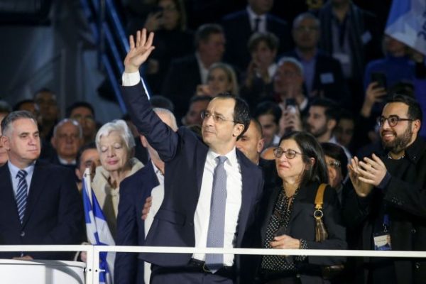 Editorial Ta Nea: Political canvas