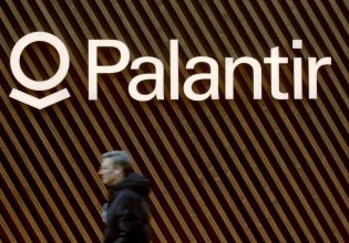 Palantir, η εταιρεία που βοηθά την εμπόλεμη Ουκρανία να σημαδεύει