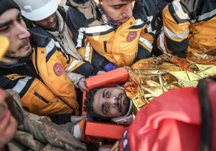 Σεισμός στην Τουρκία: Συγκλονιστική διάσωση εγκλωβισμένου μετά από 149 ώρες στα χαλάσματα