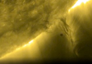 Βίντεο: Ο Ερμής περνά μπροστά από τον Ήλιο σαν μυγάκι δίπλα σε λάμπα