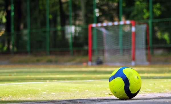 Θεσσαλονίκη: Σε κρίσιμη κατάσταση ο 20χρονος που έπαθε ανακοπή στο γήπεδο