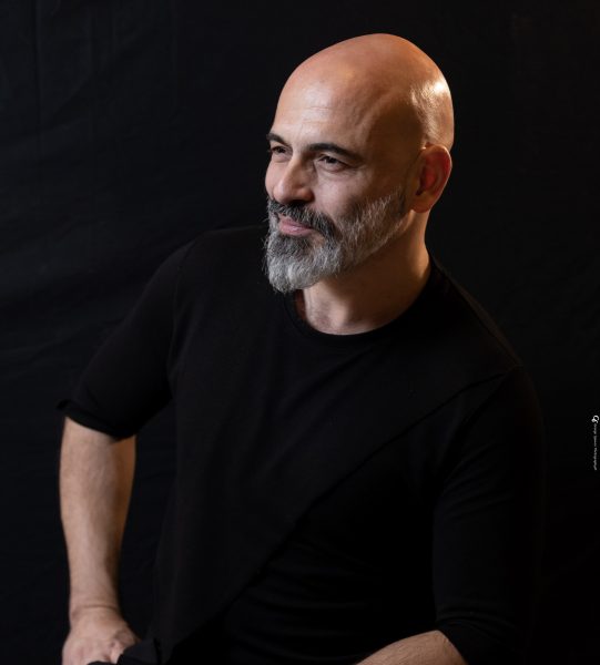 Δημοτικό Θέατρο Πειραιά: Ο συνθέτης Δημήτρης Μαραμής σε μια ξεχωριστή παράσταση