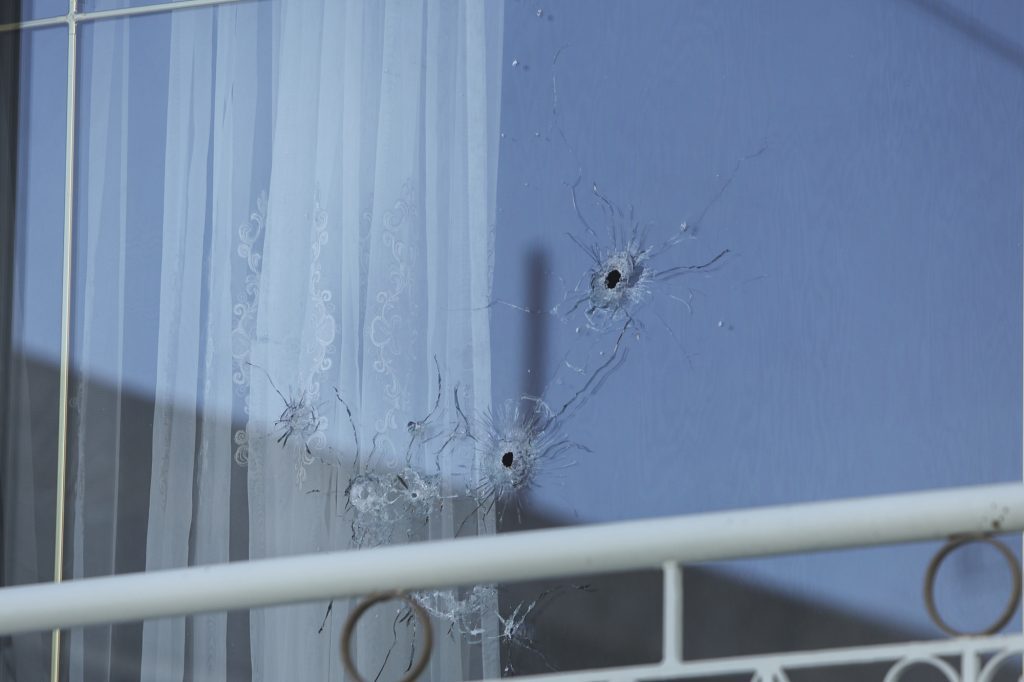 Αποκάλυψη: Ψάχνουν «σύνδεση» των πυροβολισμών στην Αγία Βαρβάρα με δολοφονία 39χρονου στην ίδια περιοχή