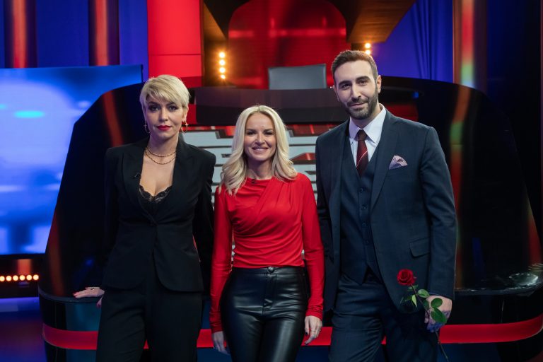 Η Γη της Ελιάς: Ο «Πότης» δοκιμάζει την τύχη του στο «The Chase» – Δείτε backstage φωτογραφίες