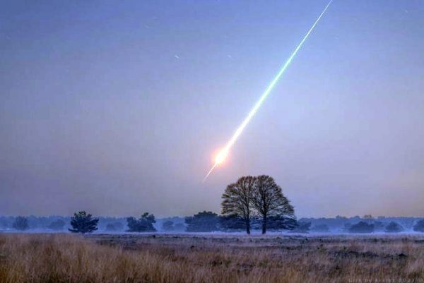 Πτώση αστεροειδή στη Μάγχη φώτισε τον ουρανό σε 4 χώρες – Βίντεο