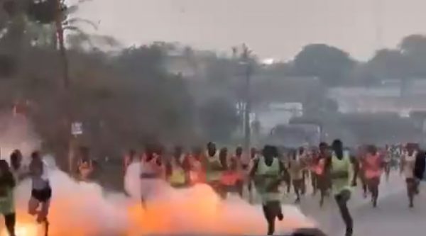 Καμερούν: 18 τραυματίες από τρεις εκρήξεις σε μαραθώνιο στο αγγλόφωνο τμήμα της χώρας