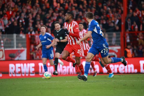 Ουνιόν Βερολίνου – Σάλκε 0-0: Έχασαν την ευκαιρία οι πρωτευουσιάνοι