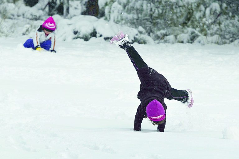 Κακοκαιρία «Μπάρμπαρα»: Τι θα γίνει με τα σχολεία – Το απόγευμα θα βγει η απόφαση