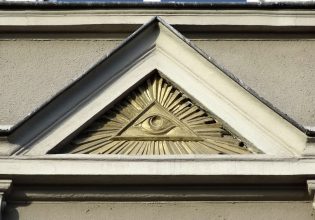 Έλον Μασκ: Νέο χτύπημα με αινιγματικό tweet για τους Illuminati