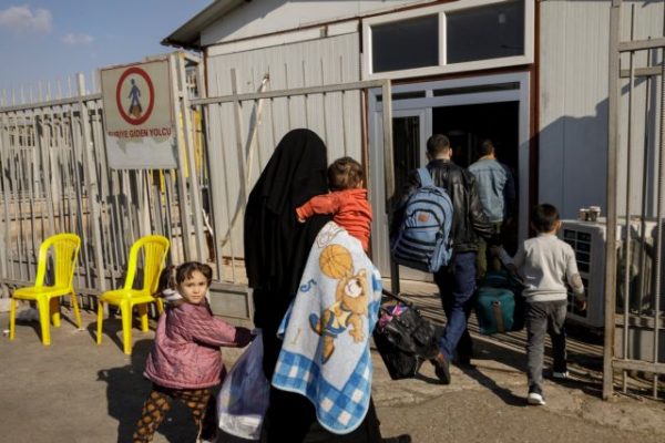 Ο «φόβος» του προσφυγικού, η αλληλεγγύη και οι λεπτές ισορροπίες