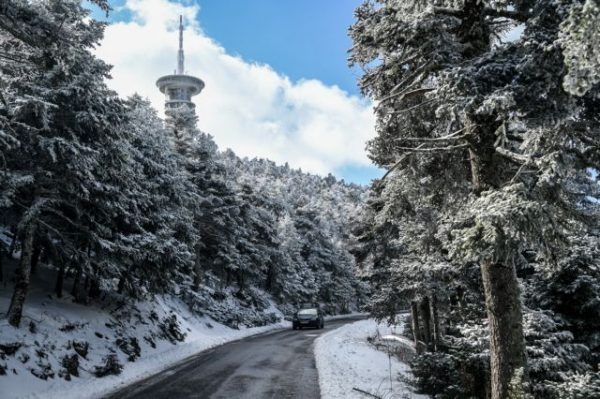 Χιόνι: Για πυκνές χιονοπτώσεις και στην Αττική από την Κυριακή, προειδοποιεί ο Αρναούτογλου