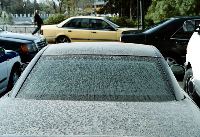 Καιρός: Αφρικανική σκόνη με λασποβροχές και την Τετάρτη