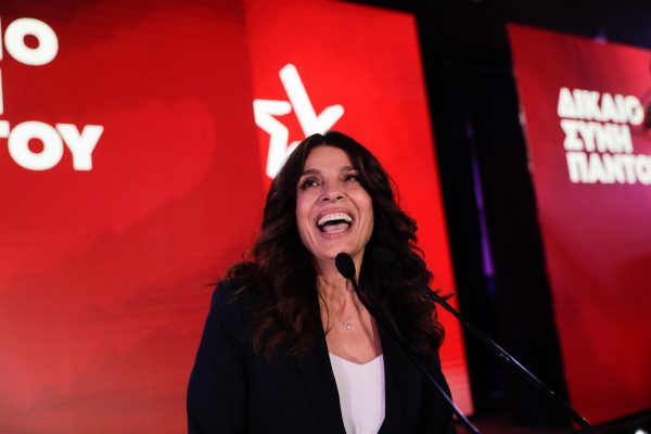 Πόπη Τσαπανίδου: Δεν πρόκειται να υποκριθώ επειδή μπήκα στην ενεργό πολιτική