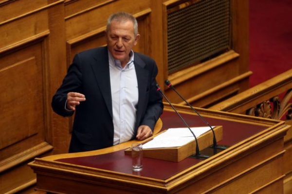 Παφίλης στη Βουλή: «Θέατρο» από ΝΔ – ΣΥΡΙΖΑ για να κρύψουν τη συναίνεσή τους στα μεγάλα θέματα