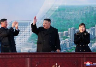 Βόρεια Κορέα: Ο Κιμ, οι πύραυλοι, η πείνα και η… κόρη