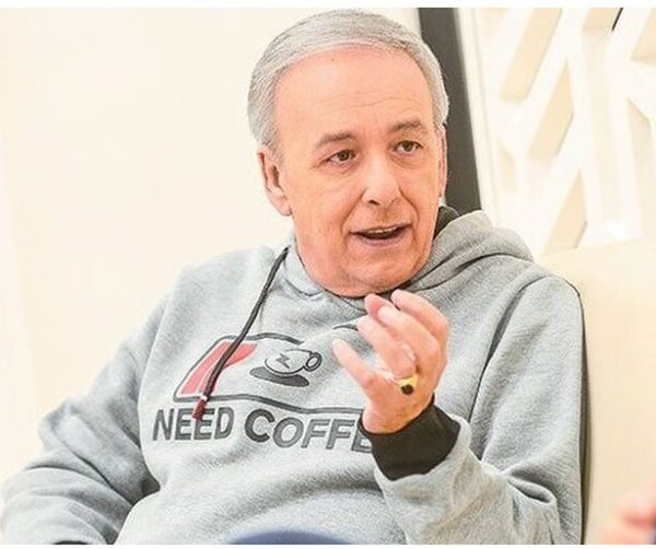 Ανδρέας Μικρούτσικος: Παραμένει στην εντατική