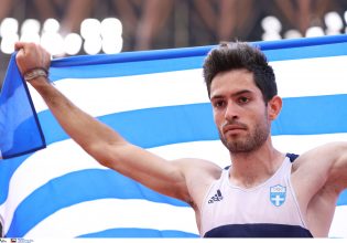 Ο Μίλτος Τεντόγλου και το «απαγορευμένο» εσώρουχο – Η επική ανάρτηση του Καραλή