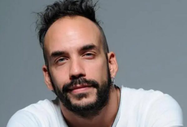 Πάνος Μουζουράκης: Πληθαίνουν οι φήμες για εγκυμοσύνη της συντρόφου του