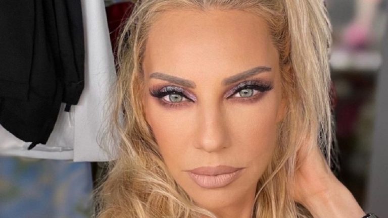 Ελένη Τσαβαλιά: Σε αποκαλυπτική φωτό στην παραλία