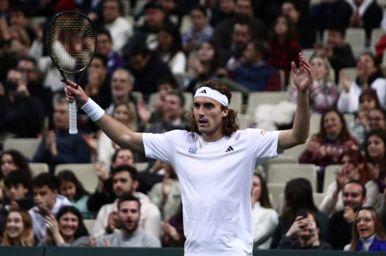 Τσιτσιπάς – Αντράντε 2-0: O Στέφανος «καθάρισε» την άνοδο για την Εθνική