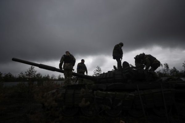 Ουκρανία: Ο πόλεμος των… πυρομαχικών