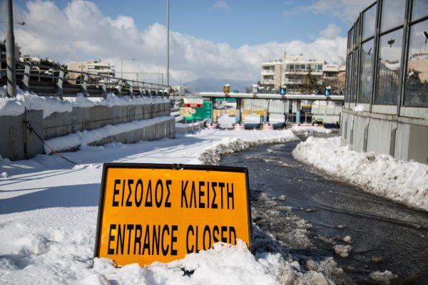 Κακοκαιρία «Μπάρμπαρα»: Πού εντοπίζονται προβλήματα – Πού χρειάζονται αλυσίδες