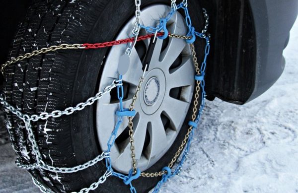 Κακοκαιρία Μπάρμπαρα: Απαγορεύεται η κυκλοφορία φορτηγών στην Εθνική – Πού χρειάζονται αλυσίδες