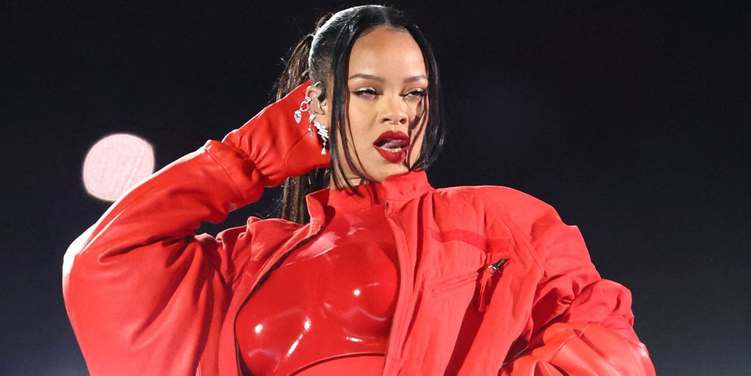 Γιατί η Rihanna δεν πληρώθηκε για το Super Bowl; - Όχι επειδή είναι ήδη δισεκατομμυριούχος