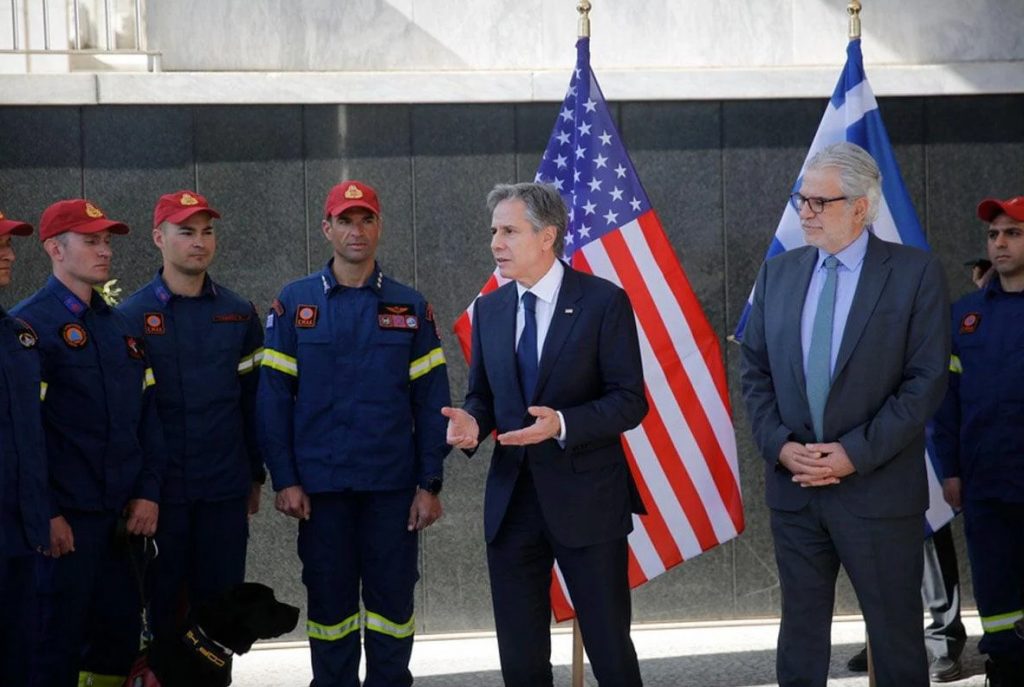 Άντονι Μπλίνκεν: Ευχαρίστησε τα μέλη της ΕΜΑΚ και του ΕΚΑΒ για τη συμβολή τους στην Τουρκία