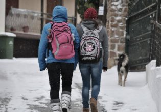 Κακοκαιρία: Πότε θα αποφασιστεί αν θα λειτουργήσουν τα σχολεία