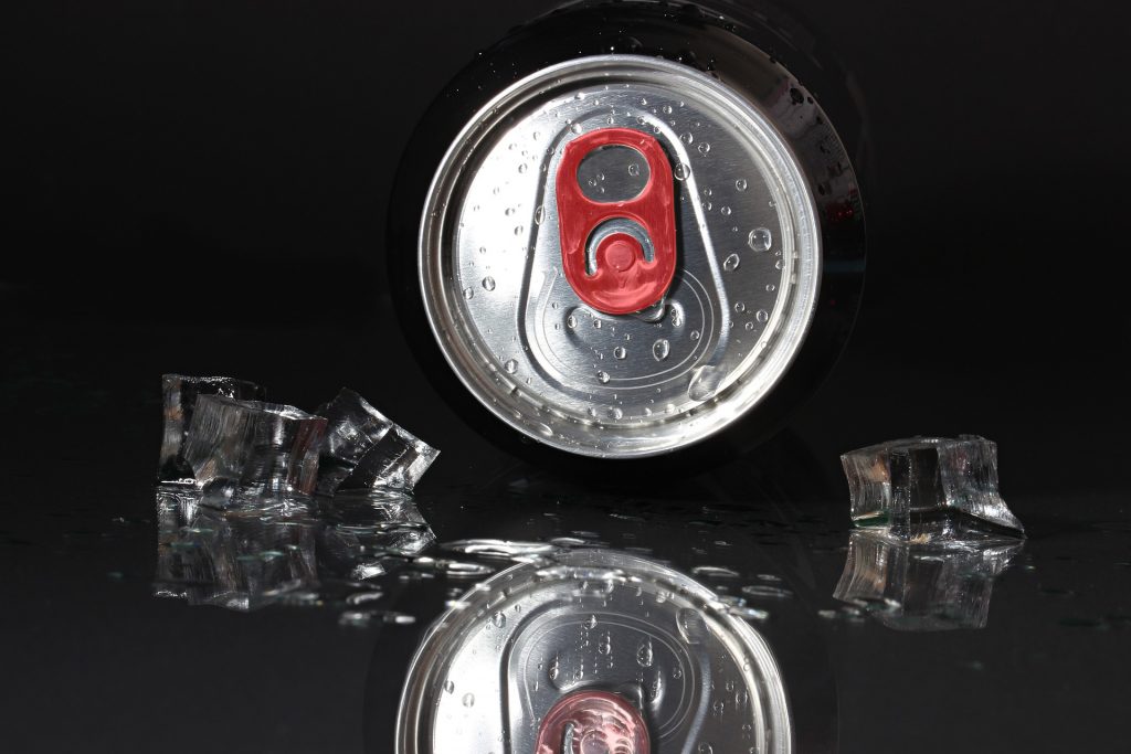 Έρευνα: Αυτά τα αναψυκτικά μπορεί να αυξήσουν την τεστοστερόνη και το μέγεθος των όρχεων