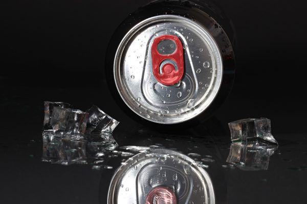 Έρευνα: Αυτά τα αναψυκτικά μπορεί να αυξήσουν την τεστοστερόνη και το μέγεθος των όρχεων