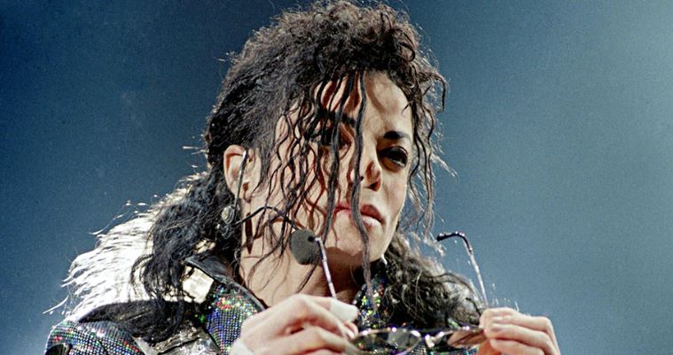 Πουλάνε τα δικαιωμάτα της μουσικής του Μάικ Τζάκσον για 900 εκ. δολάρια
