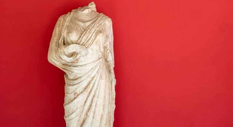 Ο Σύλλογος των Ελλήνων Αρχαιολόγων υπερασπίζεται τα δημόσια μουσεία με ένα νέο βίντεο